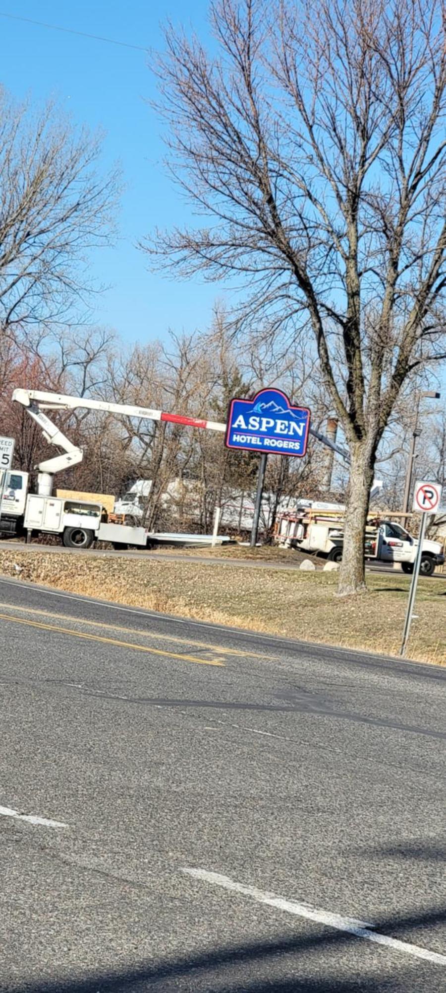 Aspen Hotel Rogers Formerly Americ Inn Exterior photo